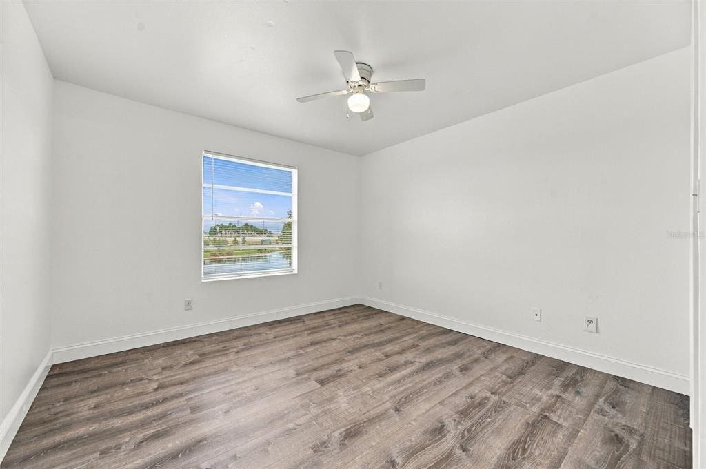 For Sale: $125,000 (1 beds, 1 baths, 615 Square Feet)