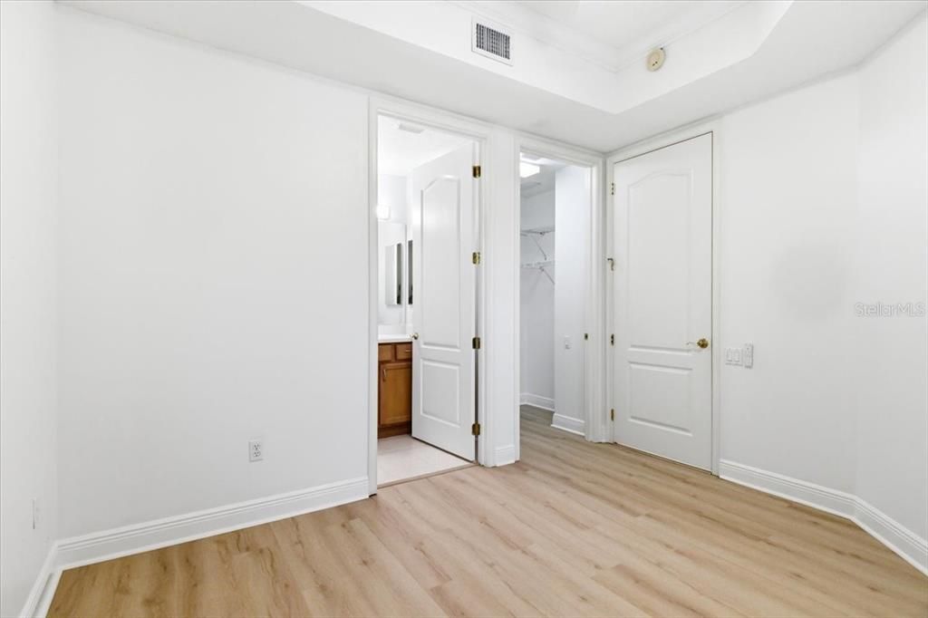 En Venta: $499,900 (2 camas, 2 baños, 1983 Pies cuadrados)