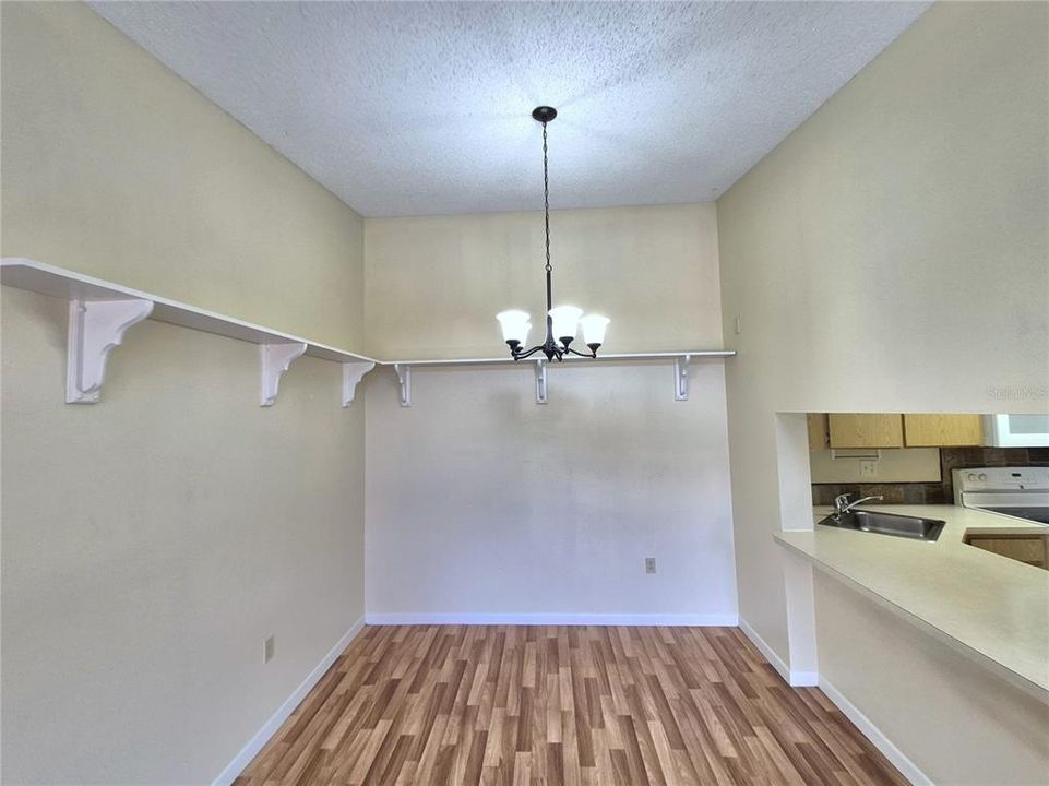En Venta: $169,900 (2 camas, 2 baños, 979 Pies cuadrados)