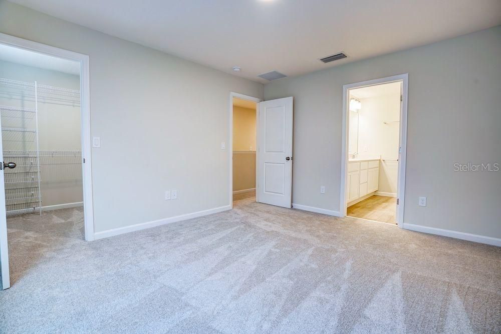 For Rent: $2,490 (3 beds, 2 baths, 1484 Square Feet)