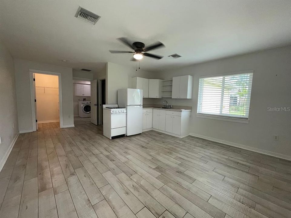 В аренду: $2,650 (4 спален, 3 ванн, 2078 Квадратных фут)