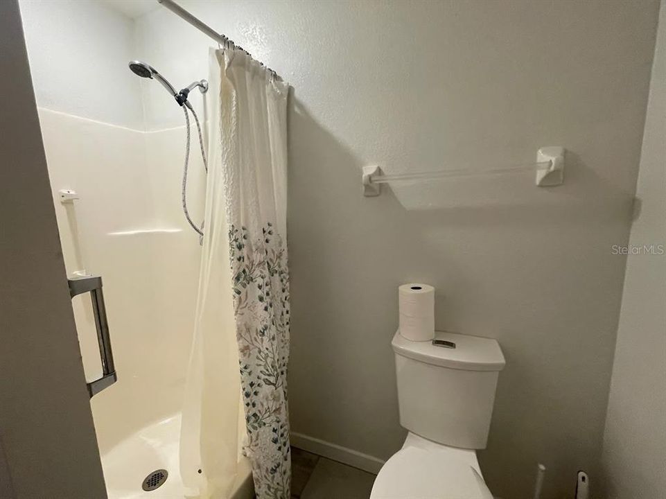 В аренду: $2,650 (4 спален, 3 ванн, 2078 Квадратных фут)