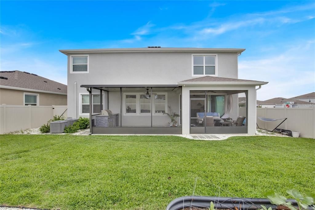 En Venta: $550,000 (5 camas, 4 baños, 3975 Pies cuadrados)