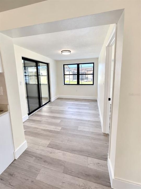 En Venta: $379,900 (3 camas, 3 baños, 1726 Pies cuadrados)