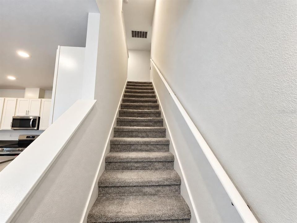 For Rent: $2,600 (3 beds, 2 baths, 2069 Square Feet)