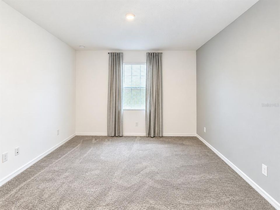 For Rent: $2,600 (3 beds, 2 baths, 2069 Square Feet)