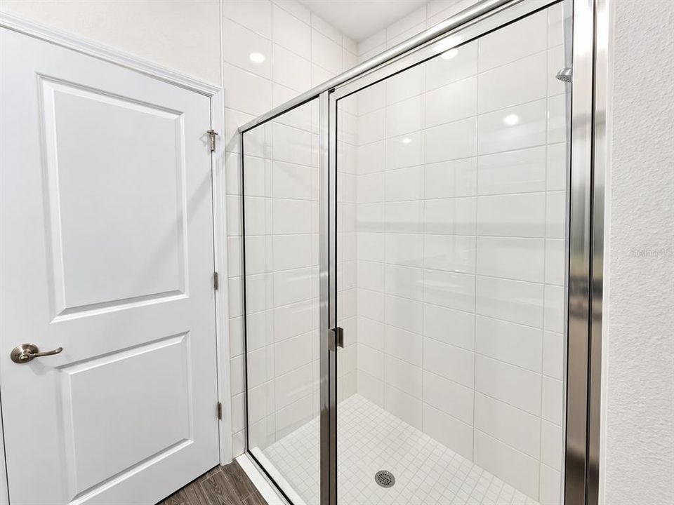 For Rent: $2,600 (3 beds, 2 baths, 2069 Square Feet)