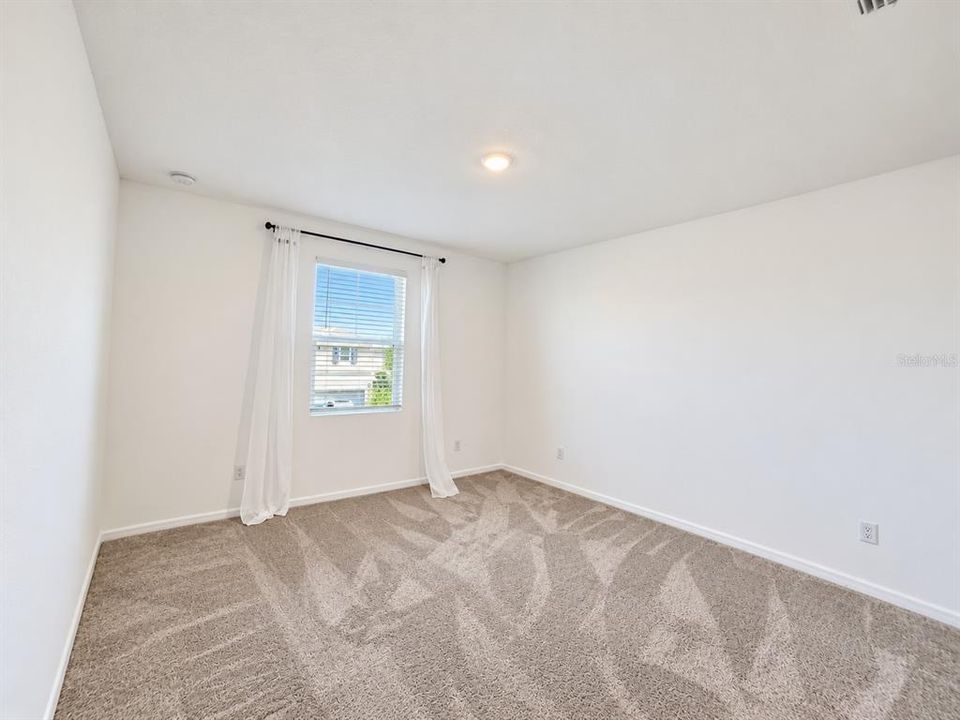 For Rent: $2,600 (3 beds, 2 baths, 2069 Square Feet)