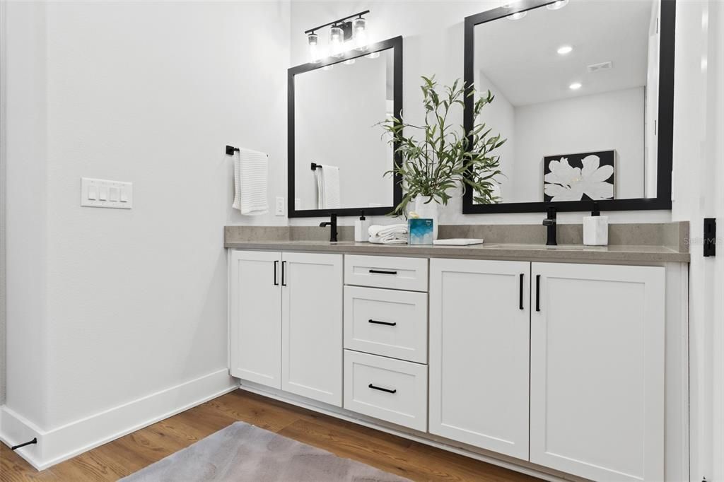 For Sale: $719,900 (4 beds, 3 baths, 3119 Square Feet)