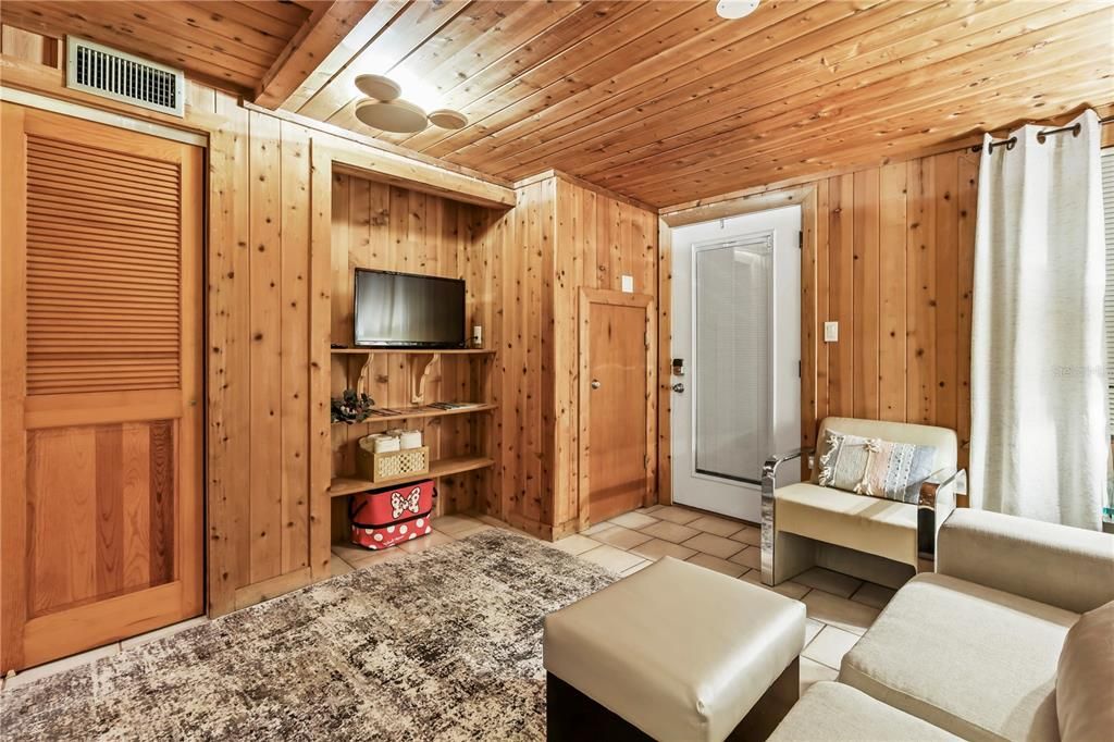 В аренду: $1,850 (2 спален, 2 ванн, 944 Квадратных фут)