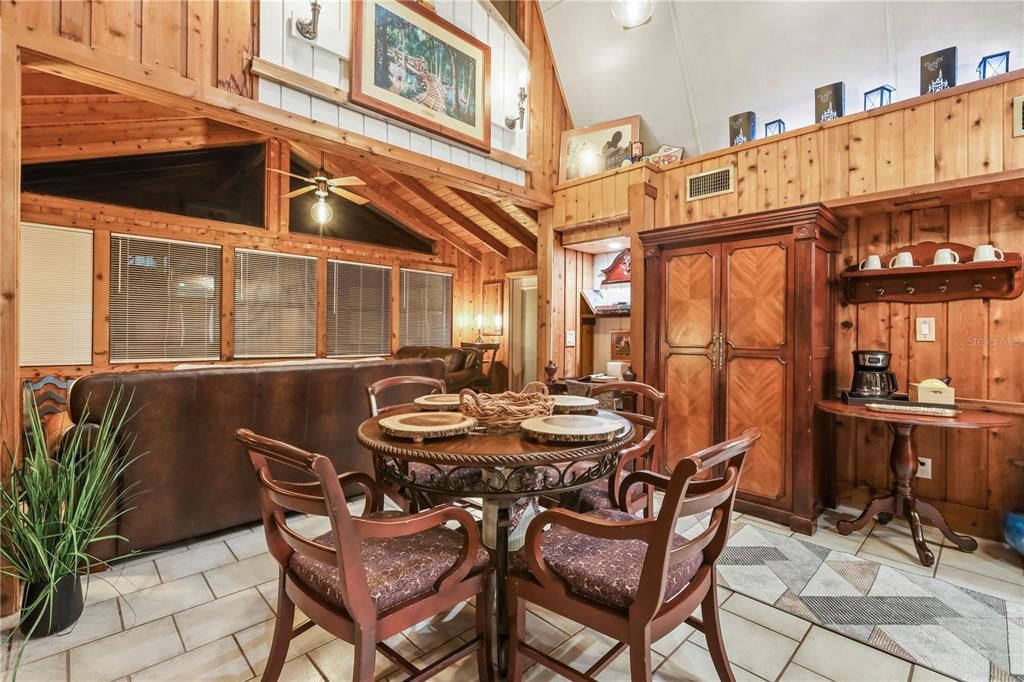 В аренду: $1,850 (2 спален, 2 ванн, 944 Квадратных фут)