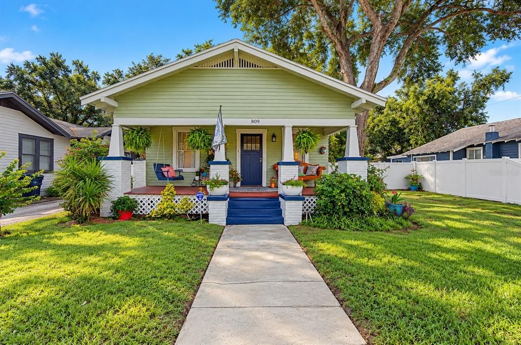 На продажу: $399,900 (2 спален, 2 ванн, 1128 Квадратных фут)
