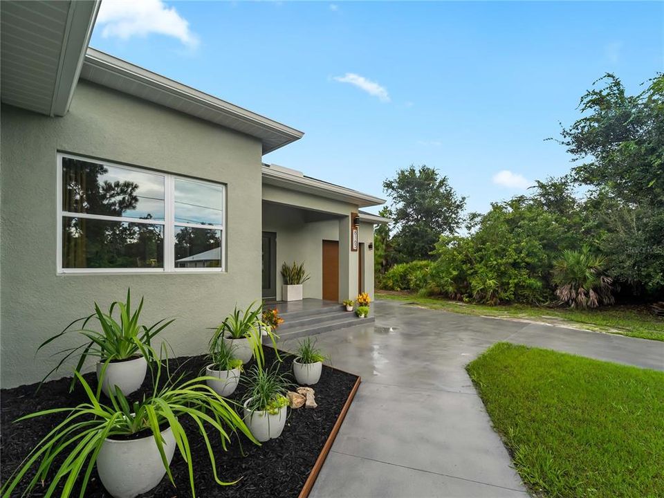 En Venta: $425,000 (3 camas, 2 baños, 1569 Pies cuadrados)