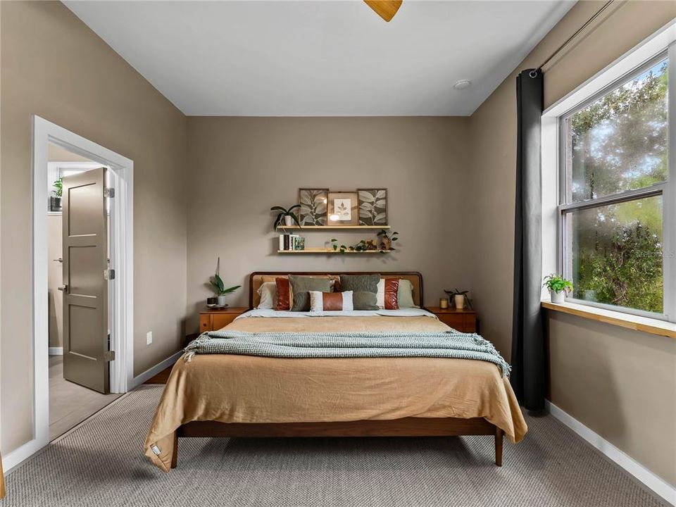 En Venta: $425,000 (3 camas, 2 baños, 1569 Pies cuadrados)
