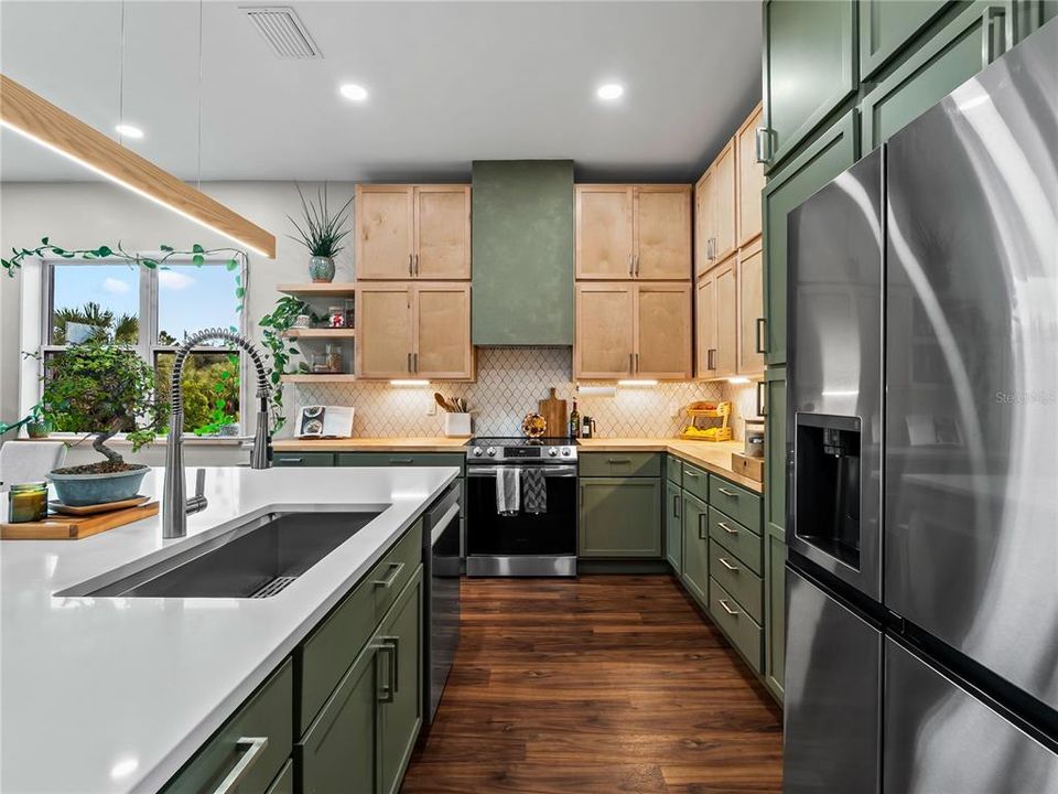 En Venta: $425,000 (3 camas, 2 baños, 1569 Pies cuadrados)