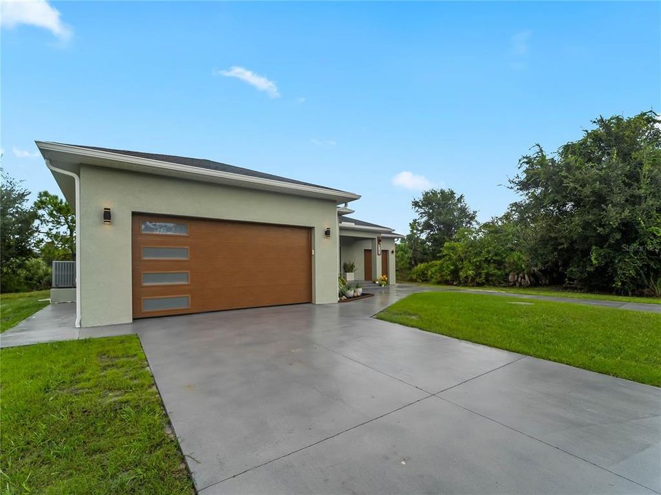 En Venta: $425,000 (3 camas, 2 baños, 1569 Pies cuadrados)