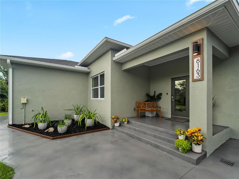 En Venta: $425,000 (3 camas, 2 baños, 1569 Pies cuadrados)
