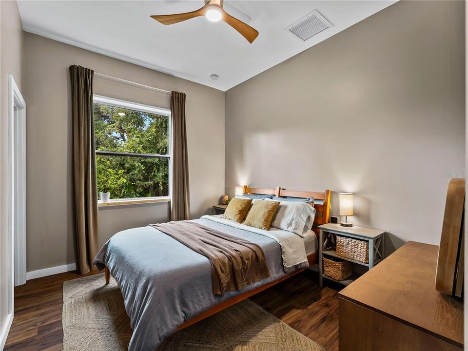 En Venta: $425,000 (3 camas, 2 baños, 1569 Pies cuadrados)