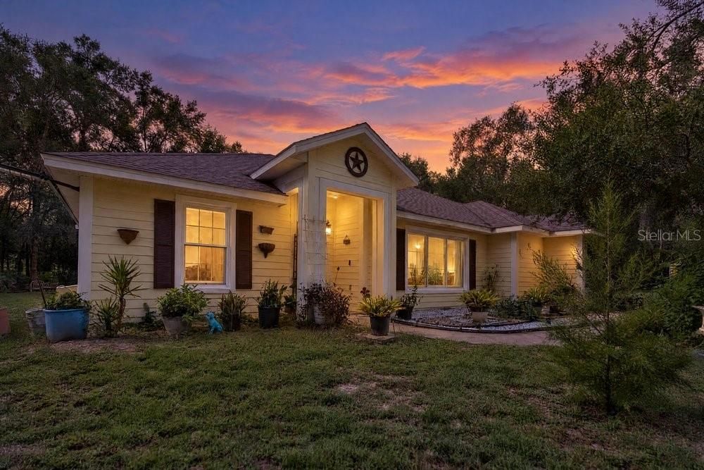 На продажу: $425,000 (2 спален, 2 ванн, 1750 Квадратных фут)