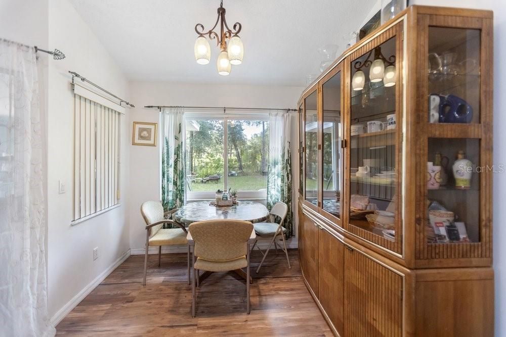 На продажу: $425,000 (2 спален, 2 ванн, 1750 Квадратных фут)