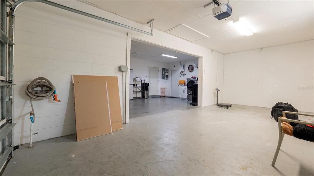 For Rent: $3,500 (3 beds, 2 baths, 1289 Square Feet)