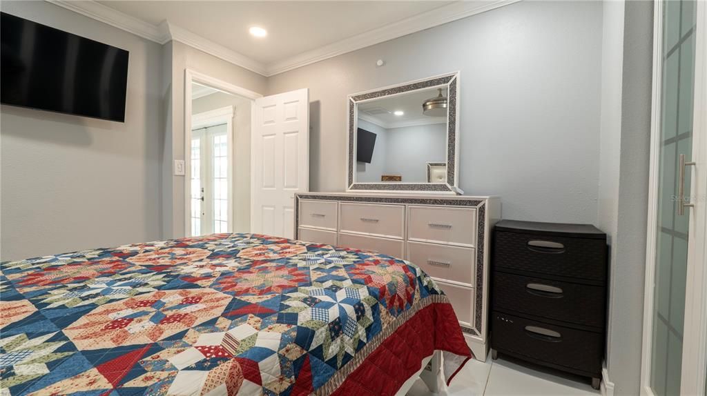 For Rent: $3,500 (3 beds, 2 baths, 1289 Square Feet)