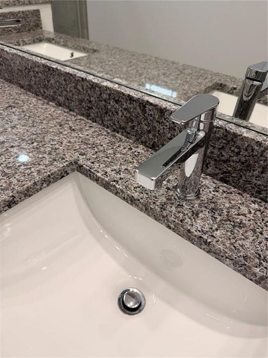 For Rent: $2,500 (3 beds, 2 baths, 1560 Square Feet)