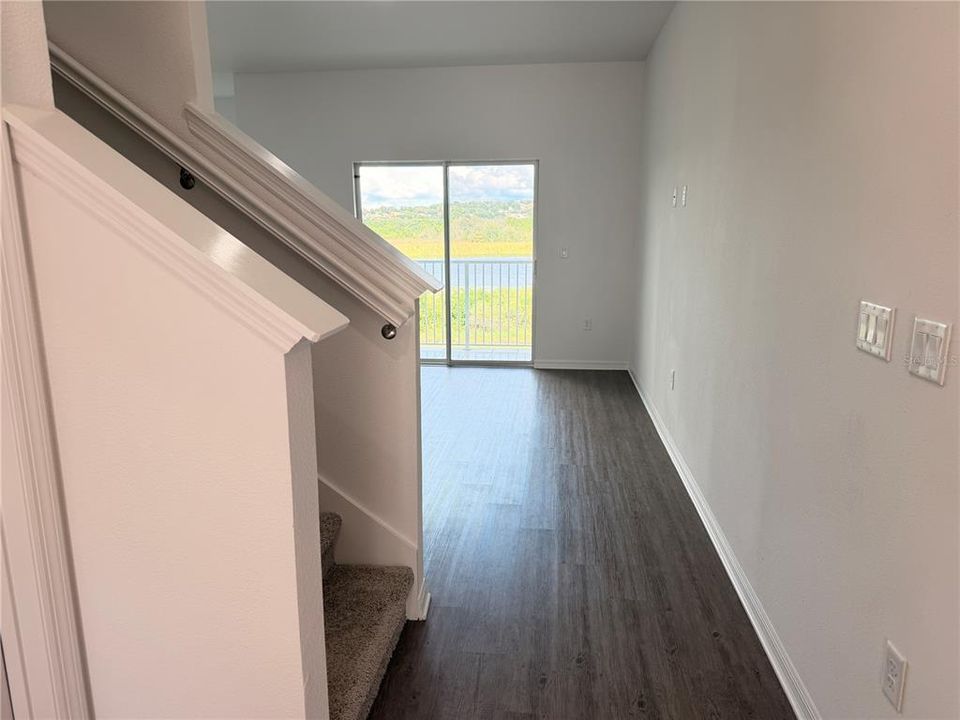 For Rent: $2,500 (3 beds, 2 baths, 1560 Square Feet)