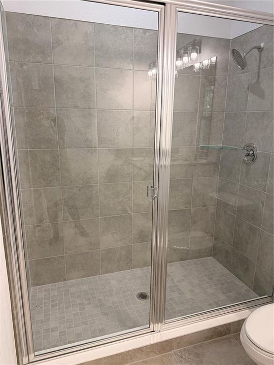For Rent: $2,500 (3 beds, 2 baths, 1560 Square Feet)