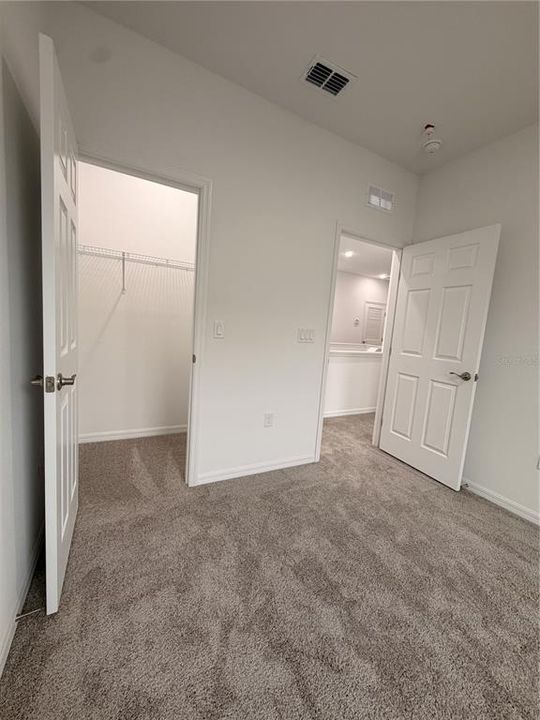 For Rent: $2,500 (3 beds, 2 baths, 1560 Square Feet)