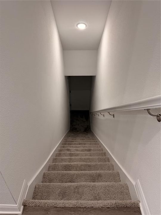 For Rent: $2,500 (3 beds, 2 baths, 1560 Square Feet)