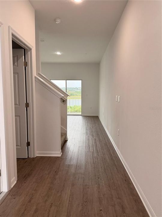 For Rent: $2,500 (3 beds, 2 baths, 1560 Square Feet)
