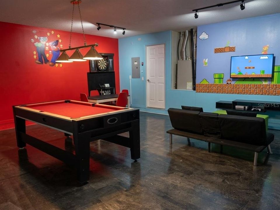 For Sale: $475,000 (4 beds, 2 baths, 2040 Square Feet)