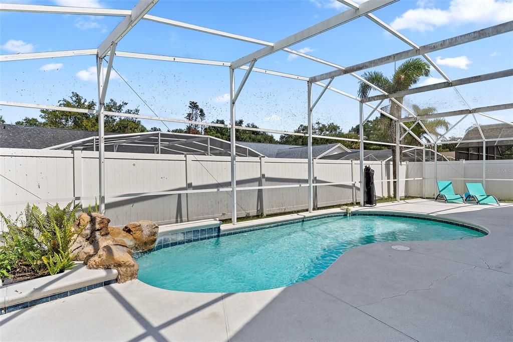 For Sale: $475,000 (4 beds, 2 baths, 2040 Square Feet)