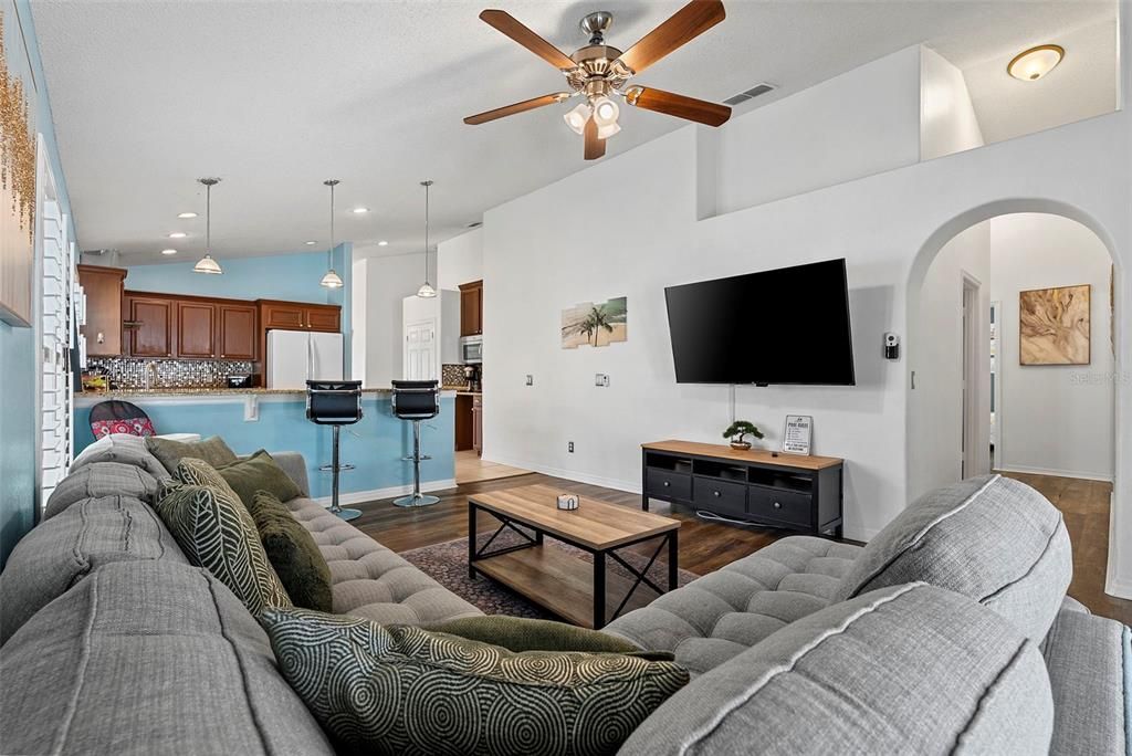 For Sale: $475,000 (4 beds, 2 baths, 2040 Square Feet)