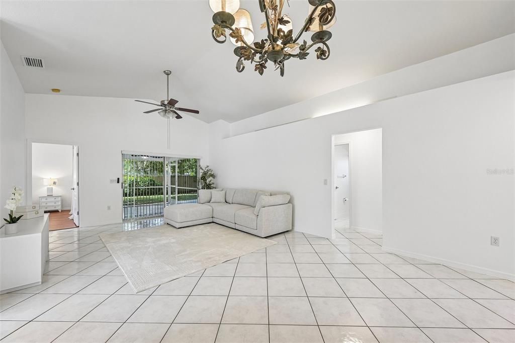 For Sale: $384,900 (3 beds, 2 baths, 1350 Square Feet)