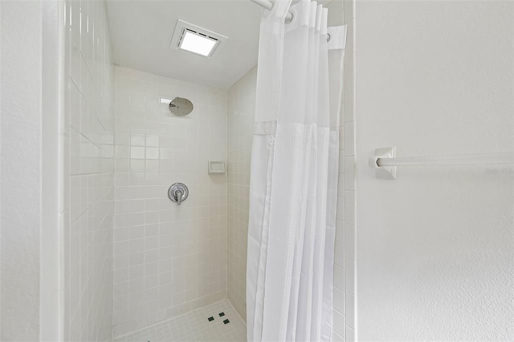 For Sale: $384,900 (3 beds, 2 baths, 1350 Square Feet)