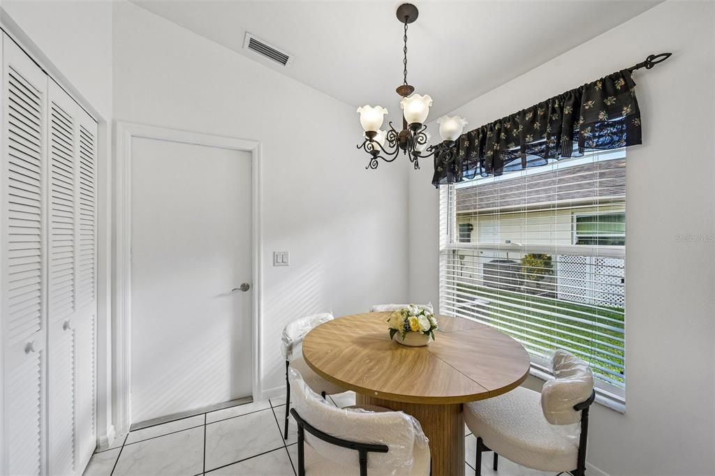 For Sale: $384,900 (3 beds, 2 baths, 1350 Square Feet)