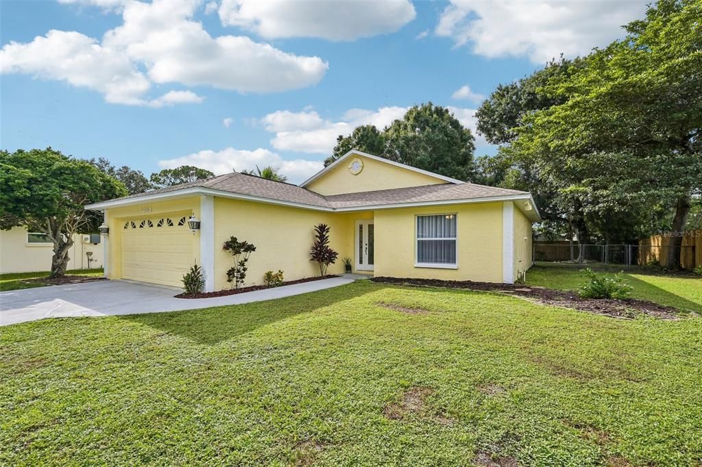 For Sale: $384,900 (3 beds, 2 baths, 1350 Square Feet)