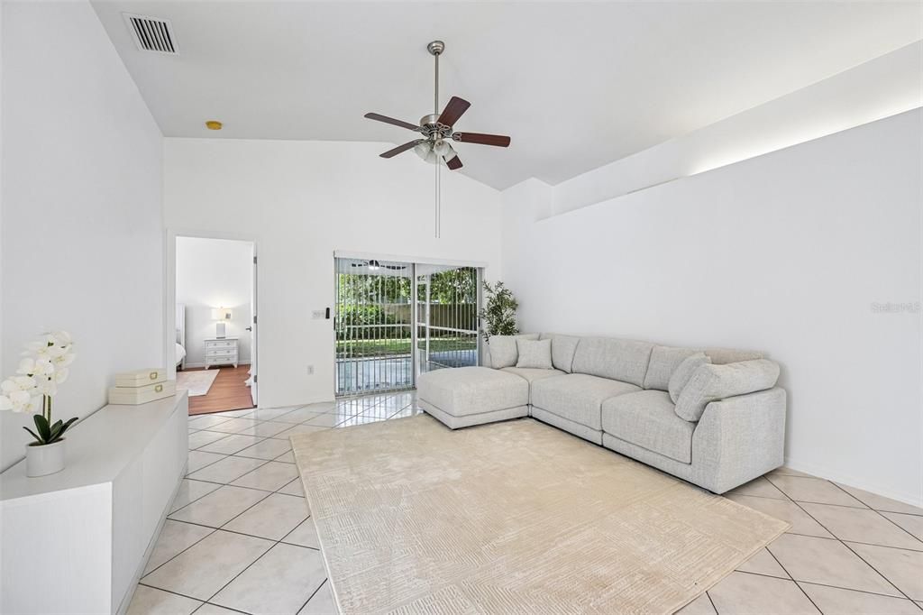 For Sale: $384,900 (3 beds, 2 baths, 1350 Square Feet)