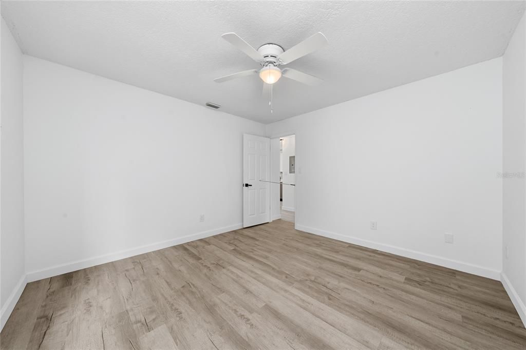 For Sale: $339,000 (3 beds, 2 baths, 1816 Square Feet)