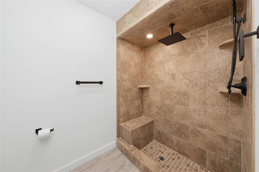 For Sale: $339,000 (3 beds, 2 baths, 1816 Square Feet)