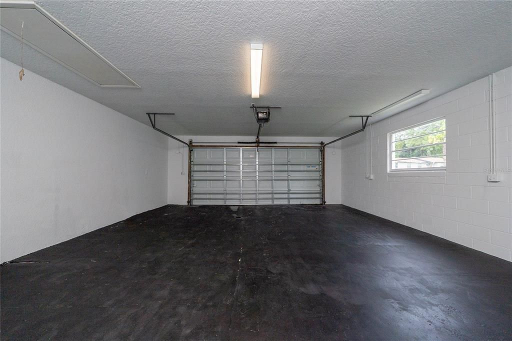 For Sale: $339,000 (3 beds, 2 baths, 1816 Square Feet)