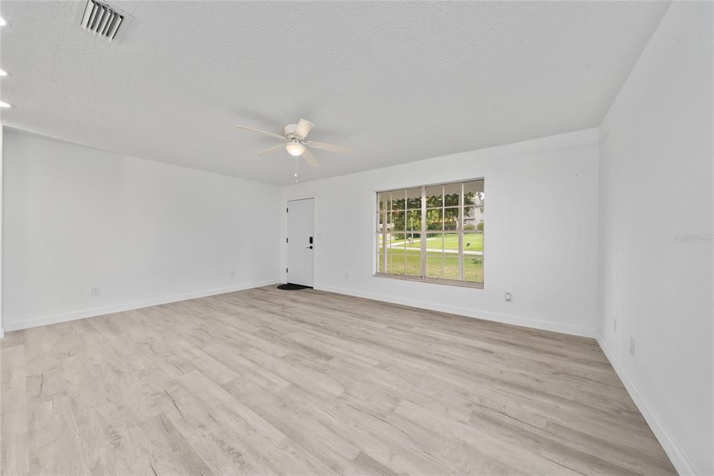 For Sale: $339,000 (3 beds, 2 baths, 1816 Square Feet)