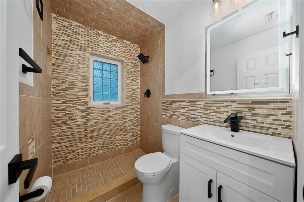 For Sale: $339,000 (3 beds, 2 baths, 1816 Square Feet)