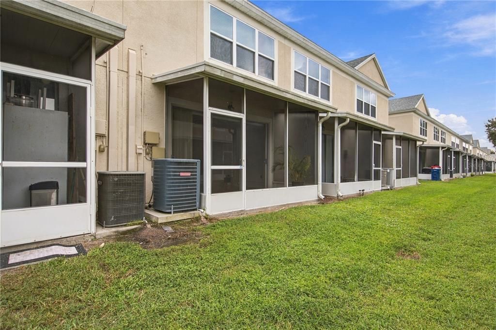 For Rent: $2,075 (3 beds, 2 baths, 1588 Square Feet)