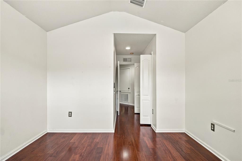 For Rent: $2,075 (3 beds, 2 baths, 1588 Square Feet)