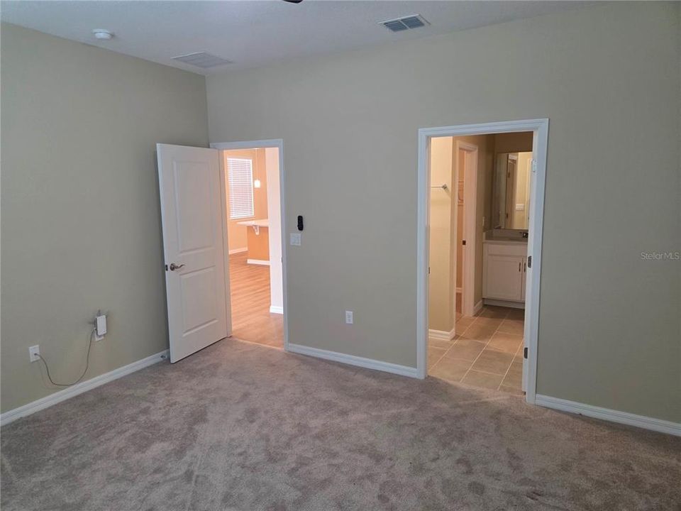 For Sale: $315,000 (3 beds, 2 baths, 1414 Square Feet)