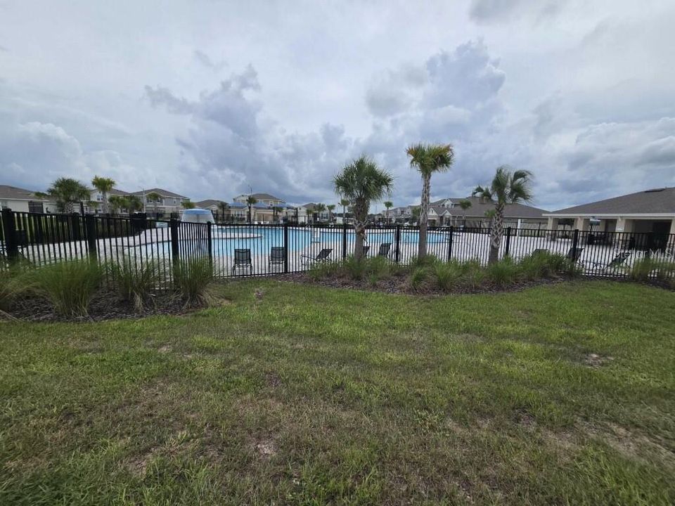 For Sale: $315,000 (3 beds, 2 baths, 1414 Square Feet)