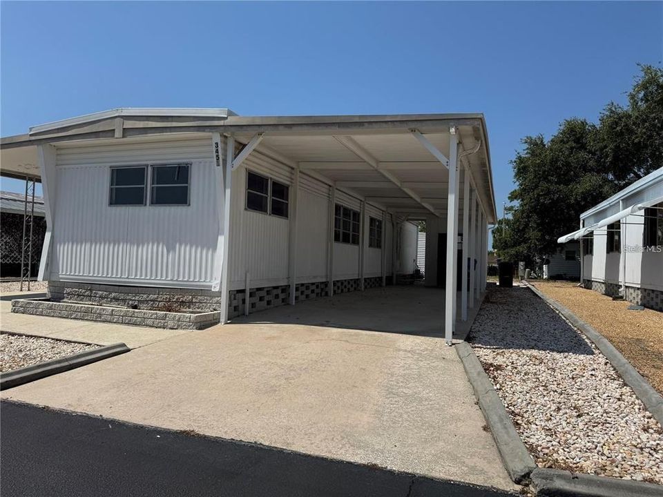 For Rent: $1,200 (2 beds, 2 baths, 672 Square Feet)